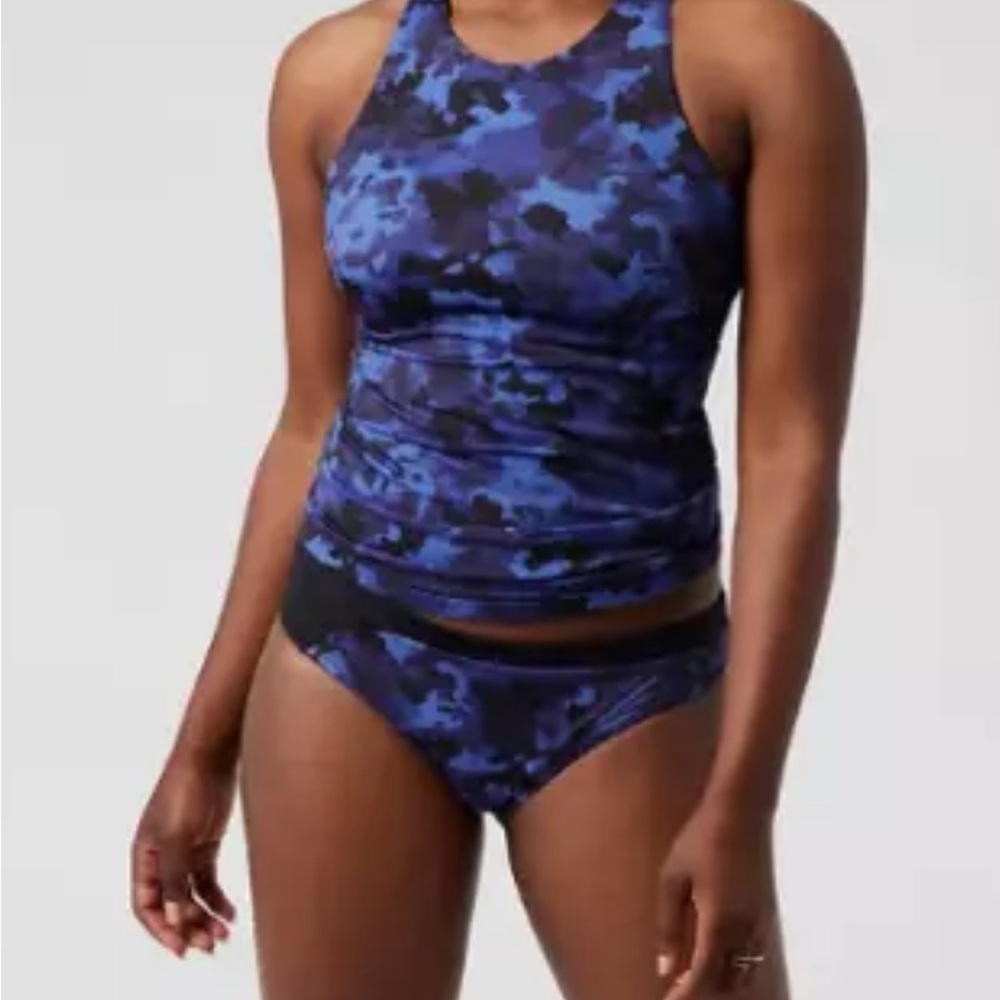 Athleta Maldives blue camo tankini set